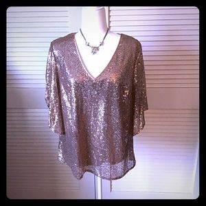 Roz & Ali Gold Bell Sleeve Top